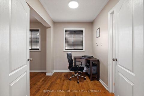 Photo 16 at 11 Maple Crown Terrace, Shore, Barrie