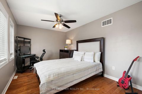 Photo 18 at 11 Maple Crown Terrace, Shore, Barrie