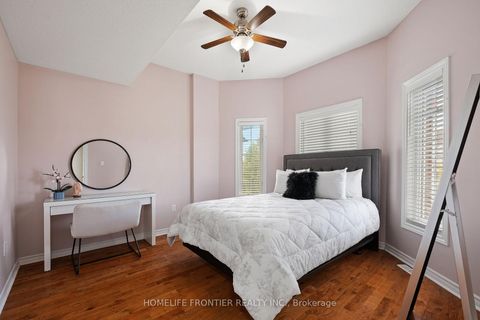 Photo 19 at 11 Maple Crown Terrace, Shore, Barrie