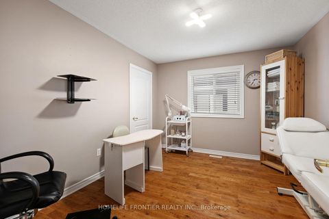 Photo 20 at 11 Maple Crown Terrace, Shore, Barrie