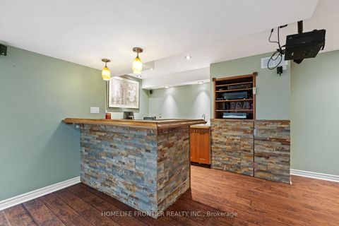 Photo 23 at 11 Maple Crown Terrace, Shore, Barrie