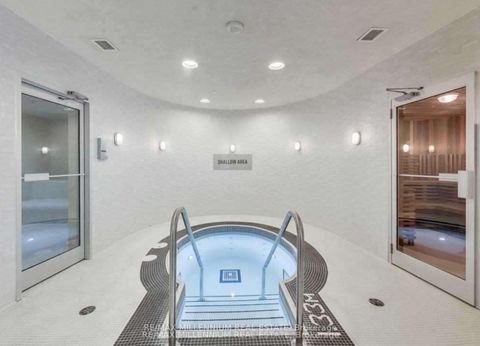 Photo 2 at 3612 - 14 York Street, Waterfront Communities C1, Toronto