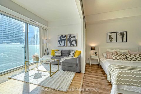 Photo 13 at 3612 - 14 York Street, Waterfront Communities C1, Toronto
