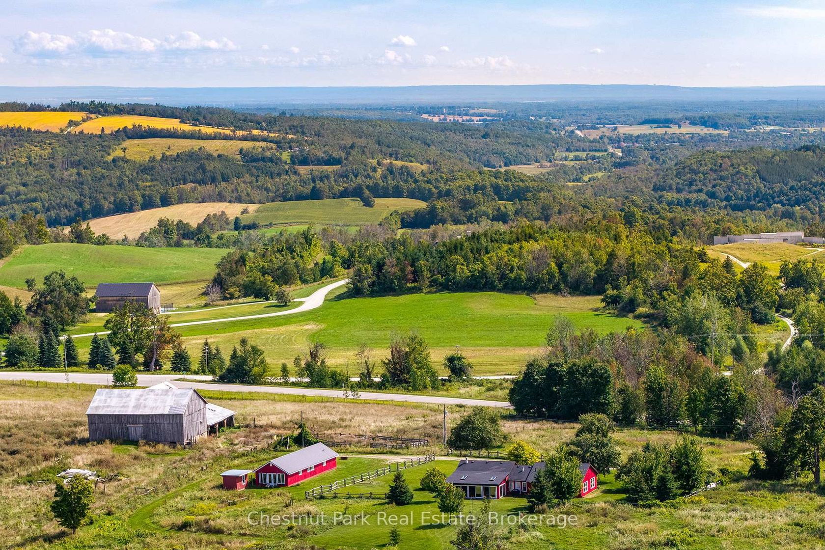 2826 Concession 8 S Nottawasaga, Rural Clearview, Clearview photo number 2 2826 Concession 8 S Nottawasaga, Rural Clearview, Clearview photo number 2