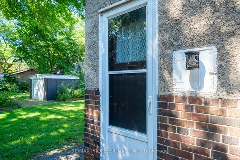 Photo 30 at 24 Queens Avenue, Mimico, Toronto