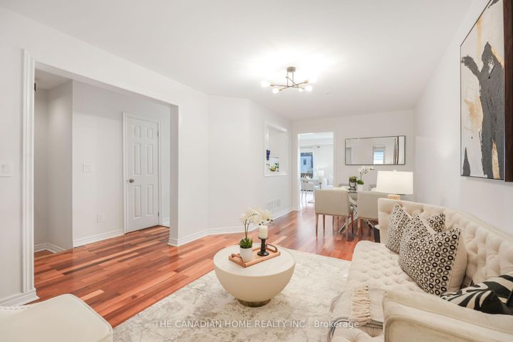 Photo 14 at 5938 Candlebrook Court, East Credit, Mississauga