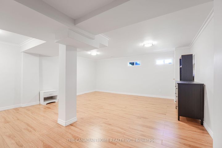 Photo 41 at 5938 Candlebrook Court, East Credit, Mississauga