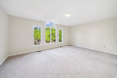 Photo 23 at 136 Markwood Lane, Yorkhill, Vaughan