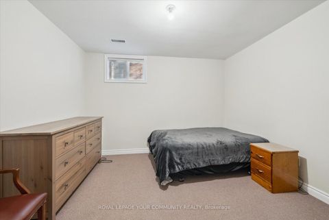 Photo 35 at 136 Markwood Lane, Yorkhill, Vaughan