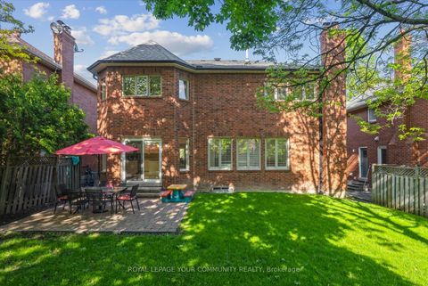 Photo 37 at 136 Markwood Lane, Yorkhill, Vaughan