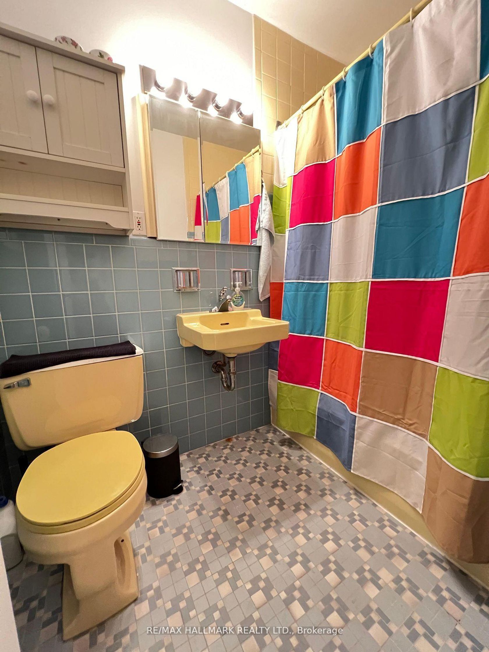 103 - 21 Thelma Avenue, Forest Hill South, Toronto photo 2 103 - 21 Thelma Avenue, Forest Hill South, Toronto photo 2