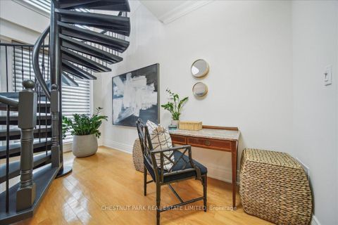 Photo 8 at 203 - 33 Delisle Avenue, St. Clair, Toronto