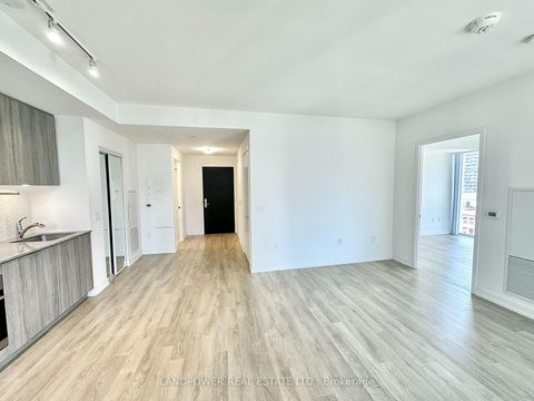 Photo 8 at 1112 - 158 Front Street E, Moss Park, Toronto