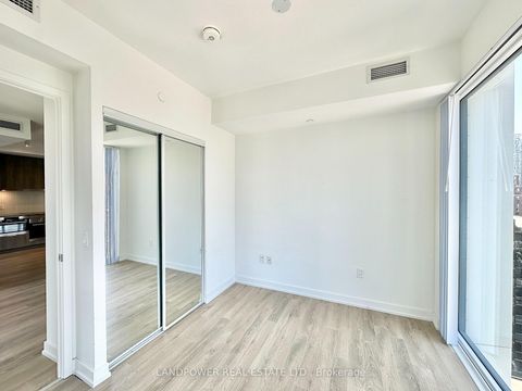 Photo 11 at 1112 - 158 Front Street E, Moss Park, Toronto