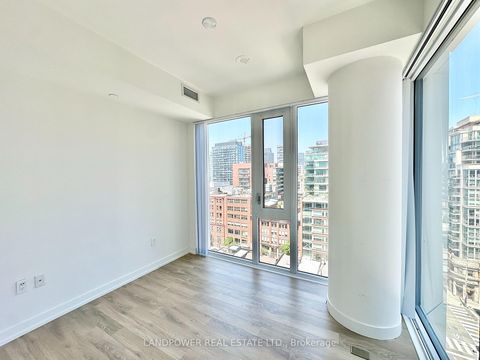 Photo 12 at 1112 - 158 Front Street E, Moss Park, Toronto