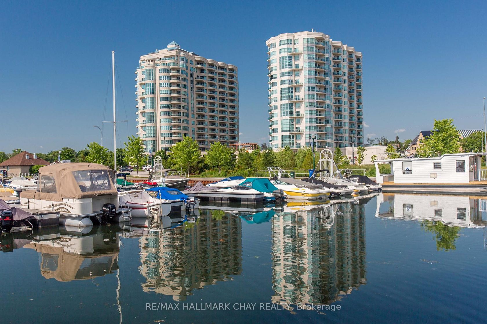 509 - 2 Toronto Street, City Centre, Barrie photo 3