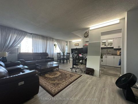 Photo 4 at 1401 - 100 Leeward Glenway, Flemingdon Park, Toronto