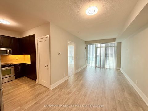Photo 2 at 1611 - 70 Roehampton Avenue, Mount Pleasant West, Toronto