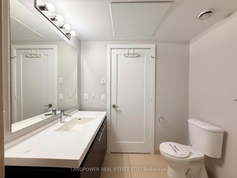 Photo 13 at 1611 - 70 Roehampton Avenue, Mount Pleasant West, Toronto