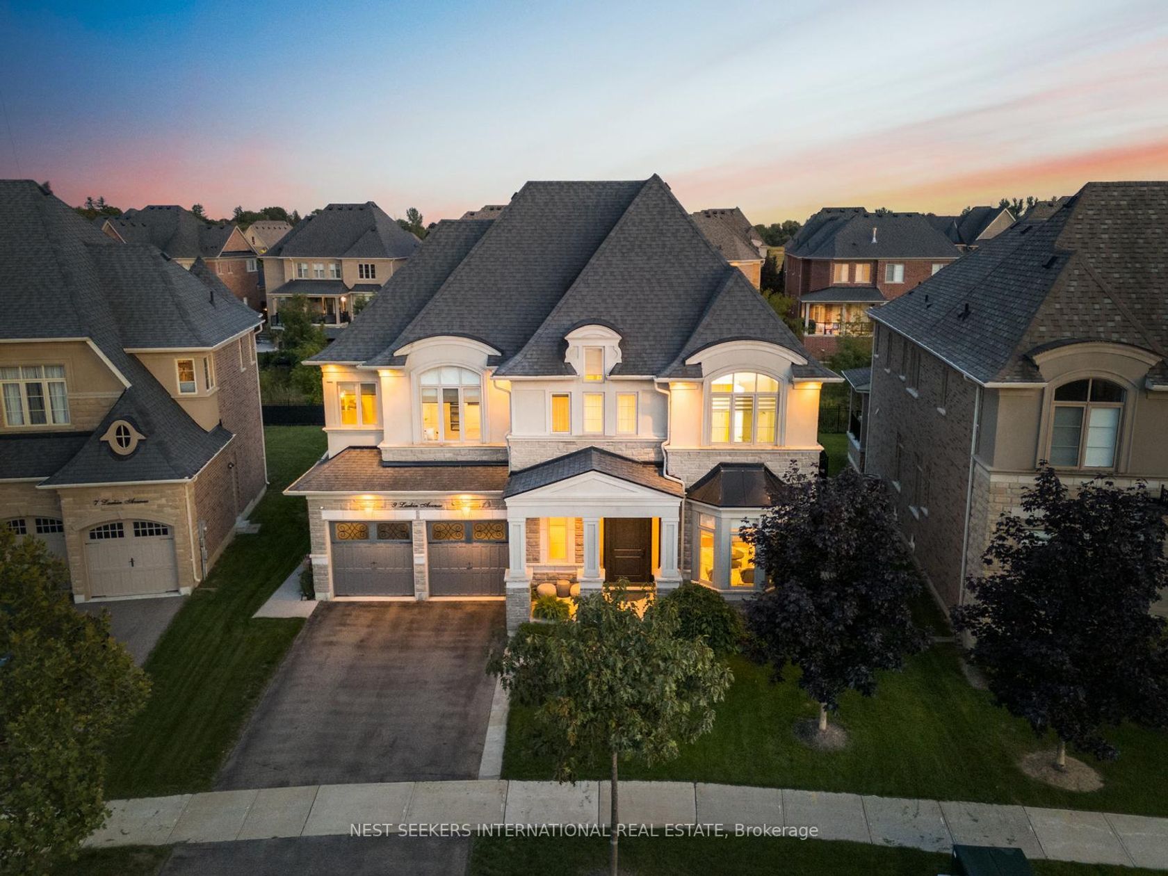 9 Larkin Avenue, Nobleton, King 