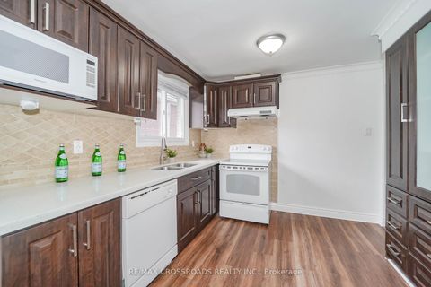 Photo 14 at 8 Topaz Gate, Steeles, Toronto