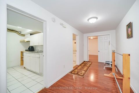 Photo 29 at 8 Topaz Gate, Steeles, Toronto