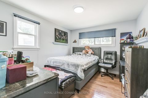 Photo 9 at 27 Horton Boulevard, Eglinton East, Toronto