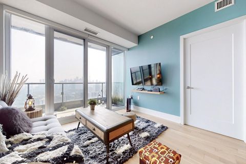 Photo 3 at 4121 - 585 Bloor Street E, North St. James Town, Toronto