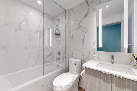 Photo 16 at 4121 - 585 Bloor Street E, North St. James Town, Toronto