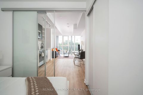 Photo 11 at 407 - 2300 St Clair Avenue W, Junction Area, Toronto