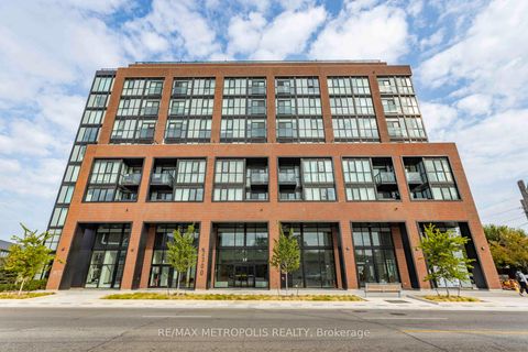 Photo 34 at 407 - 2300 St Clair Avenue W, Junction Area, Toronto