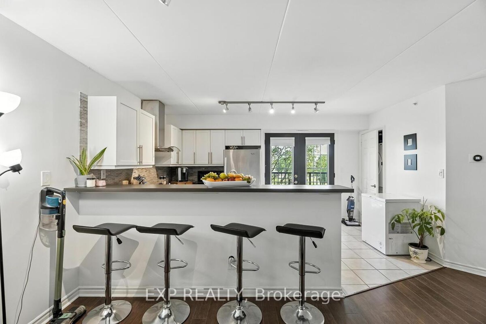 215 - 1421 Walkers Line, Tansley, Burlington 
