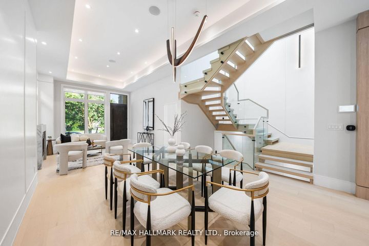 Photo 2 at 112 Randolph Road, Leaside, Toronto