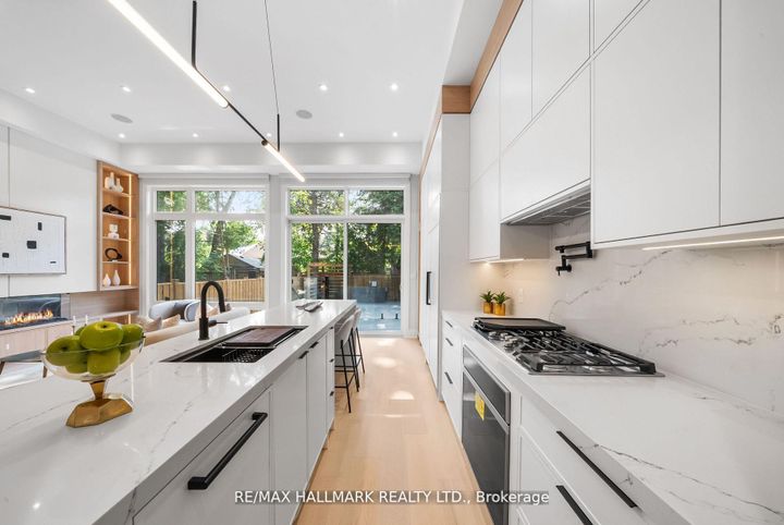 Photo 12 at 112 Randolph Road, Leaside, Toronto