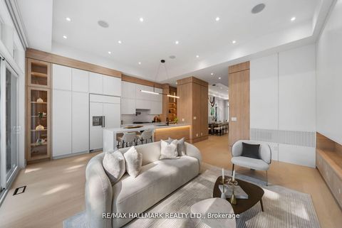 Photo 8 at 112 Randolph Road, Leaside, Toronto