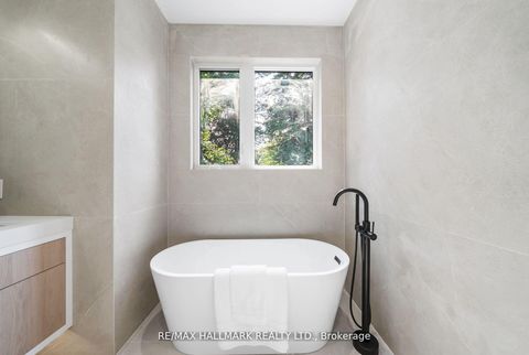 Photo 30 at 112 Randolph Road, Leaside, Toronto