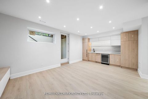 Photo 38 at 112 Randolph Road, Leaside, Toronto
