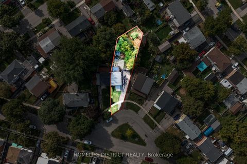 Photo 31 at 62 Chelwood Road, Ionview, Toronto