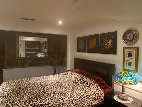Photo 10 at 80 Orsett Street, CP College Park, Oakville