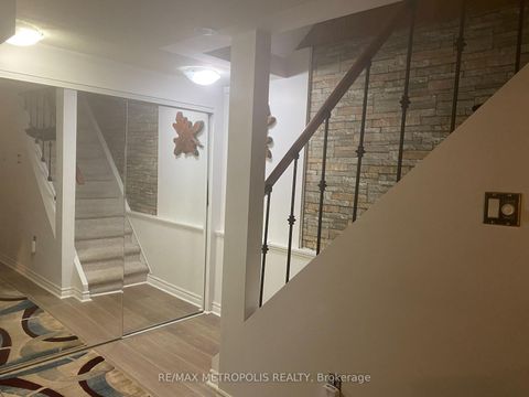 Photo 11 at 80 Orsett Street, CP College Park, Oakville