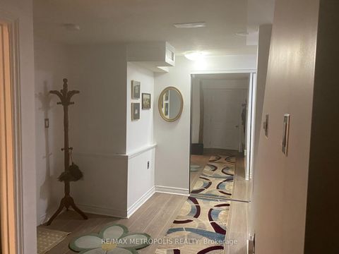 Photo 12 at 80 Orsett Street, CP College Park, Oakville