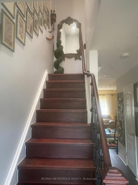 Photo 14 at 80 Orsett Street, CP College Park, Oakville