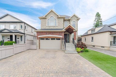 Photo 2 at 28 Ellerby Square N, West Woodbridge, Vaughan