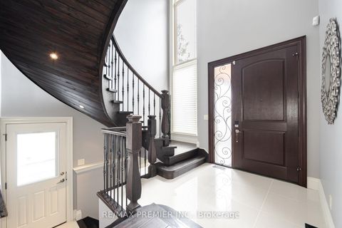 Photo 5 at 28 Ellerby Square N, West Woodbridge, Vaughan