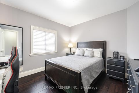 Photo 20 at 28 Ellerby Square N, West Woodbridge, Vaughan