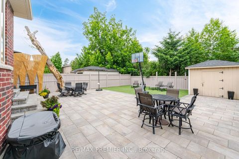 Photo 34 at 28 Ellerby Square N, West Woodbridge, Vaughan
