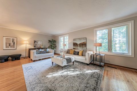 Photo 8 at 5 Greyswood Court, Humber Heights, Toronto