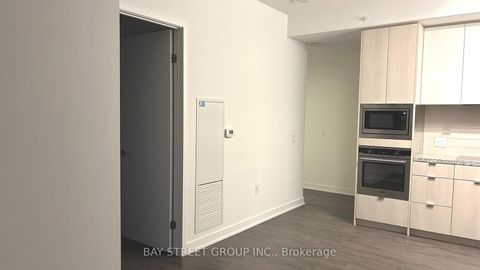 Photo 13 at 1602 - 115 Blue Jays Way, Waterfront Communities C1, Toronto