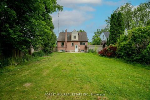 Photo 4 at 160 Pleasant Avenue, Newtonbrook West, Toronto