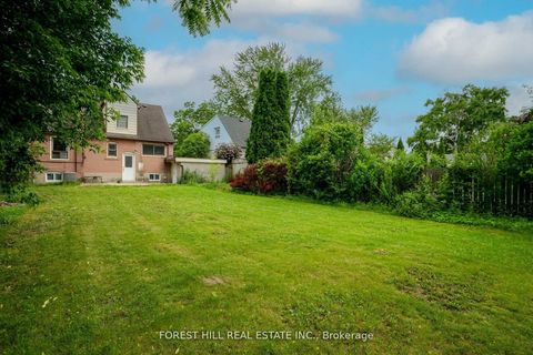Photo 6 at 160 Pleasant Avenue, Newtonbrook West, Toronto